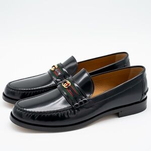size 13G 13.5 US Gucci Interlocking G Loafers Black Leather Green Red Web
